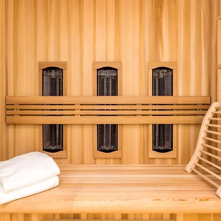 De Rousch - 4 Sterren Superieur Otel 4*