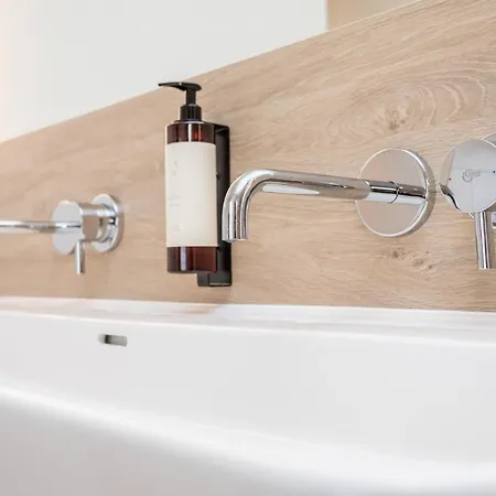 De Rousch - 4 Sterren Superieur ホテル 4*