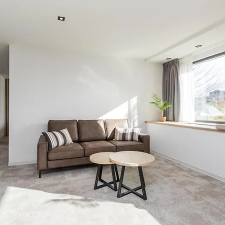 De Rousch - 4 Sterren Superieur ホテル 4*