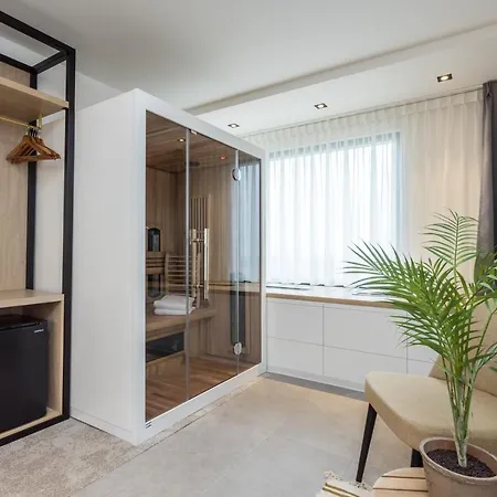 De Rousch - 4 Sterren Superieur ホテル ヘールレン