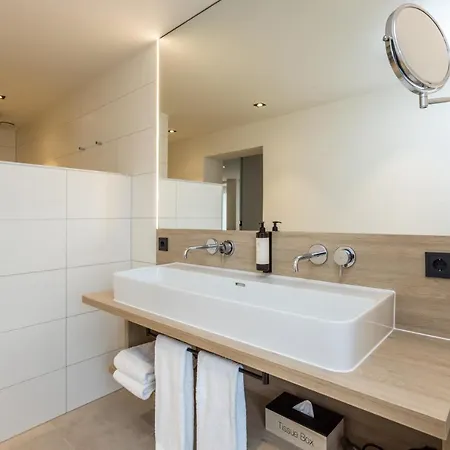 De Rousch - 4 Sterren Superieur Otel 4*