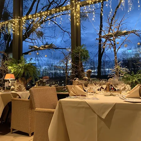 De Rousch - 4 Sterren Superieur ホテル ヘールレン