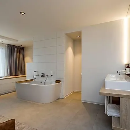 De Rousch - 4 Sterren Superieur 4* Heerlen