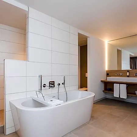 De Rousch - 4 Sterren Superieur Otel 4*