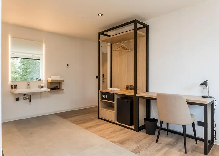 ホテル De Rousch - 4 Sterren Superieur ヘールレン