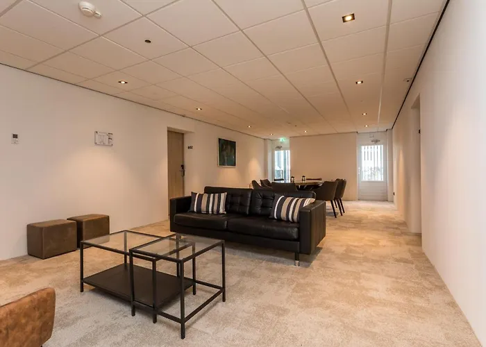 De Rousch - 4 Sterren Superieur ホテル