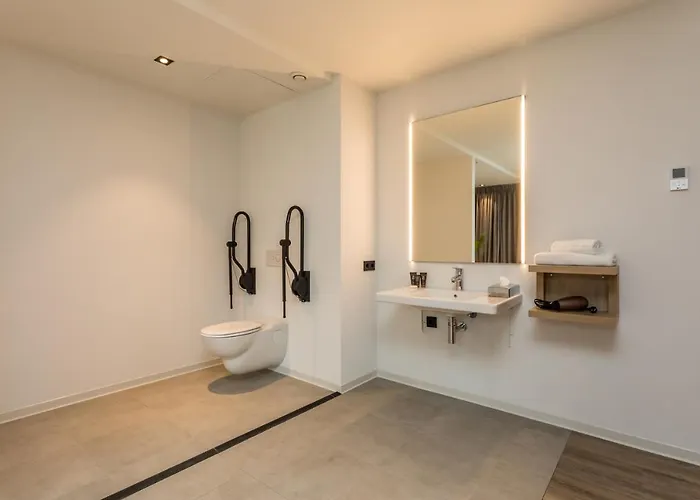 ホテル De Rousch - 4 Sterren Superieur ヘールレン