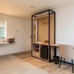 ホテル De Rousch - 4 Sterren Superieur ヘールレン