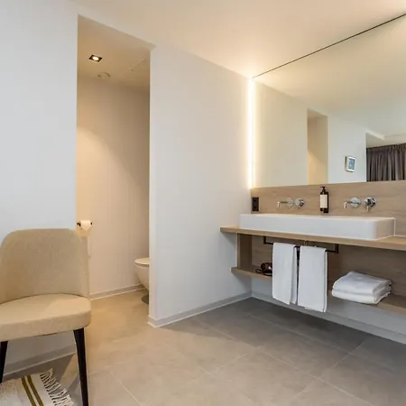 De Rousch - 4 Sterren Superieur Hotel Heerlen