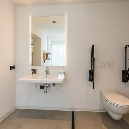 De Rousch - 4 Sterren Superieur Hotell 4*