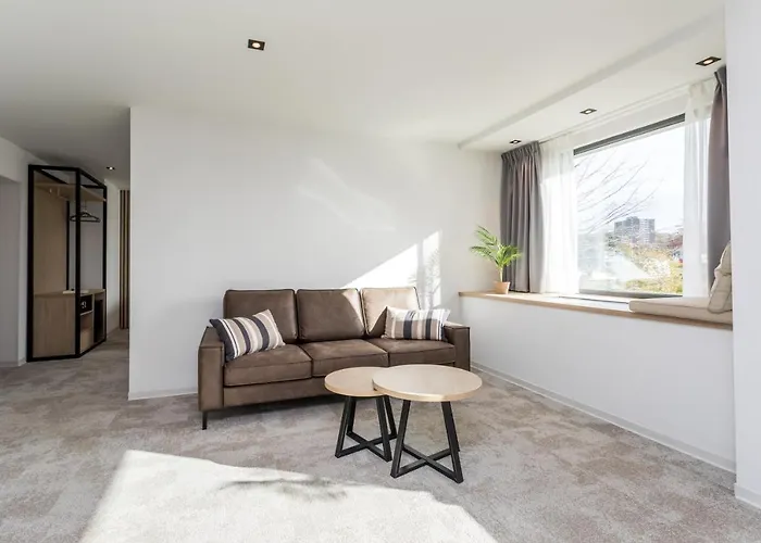 De Rousch - 4 Sterren Superieur Hotel 4*